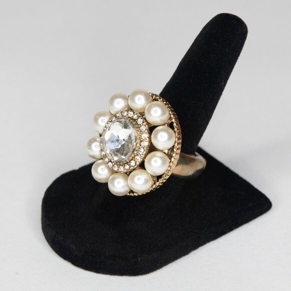 Adjustable Band Fashion Ring Size 6.5 Faux Diamonds Faux Pearls Faux Gold Band - Picture 8 of 15